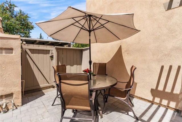 101 W Riverdale Avenue 60, Orange, CA 92865
