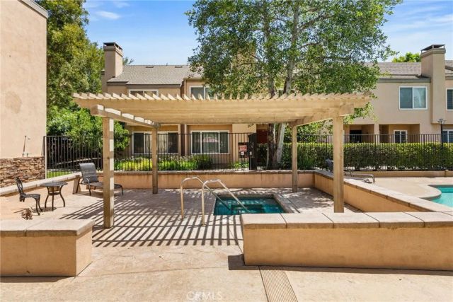 101 W Riverdale Avenue 60, Orange, CA 92865