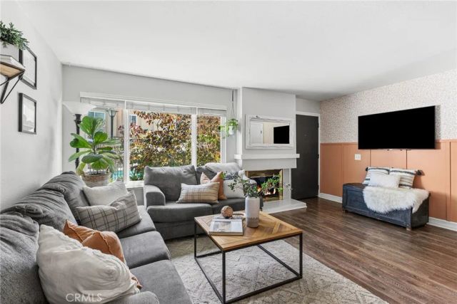 101 W Riverdale Avenue 60, Orange, CA 92865