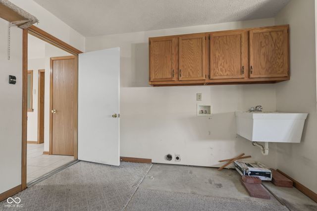 7947 Bentley Commons Drive, Indianapolis, IN 46259