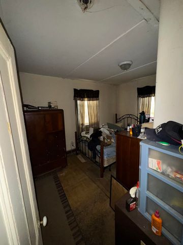 17 Perham Street, Nashua, NH 03064