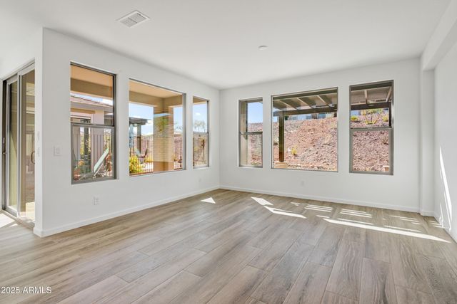 4053 DESERT MOON Drive, Wickenburg, AZ 85390