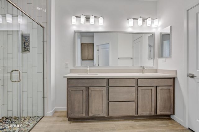 4053 DESERT MOON Drive, Wickenburg, AZ 85390