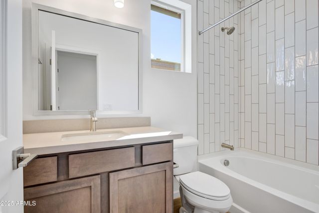 4053 DESERT MOON Drive, Wickenburg, AZ 85390