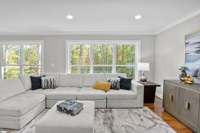 211 Gerald Drive, Simpsonville, SC 29681