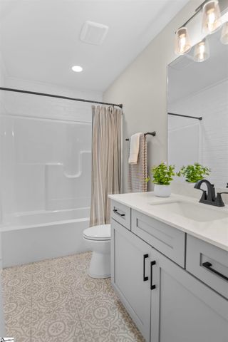 211 Gerald Drive, Simpsonville, SC 29681