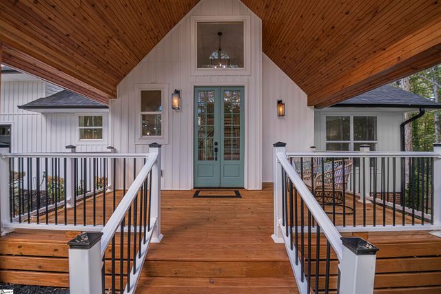 211 Gerald Drive, Simpsonville, SC 29681