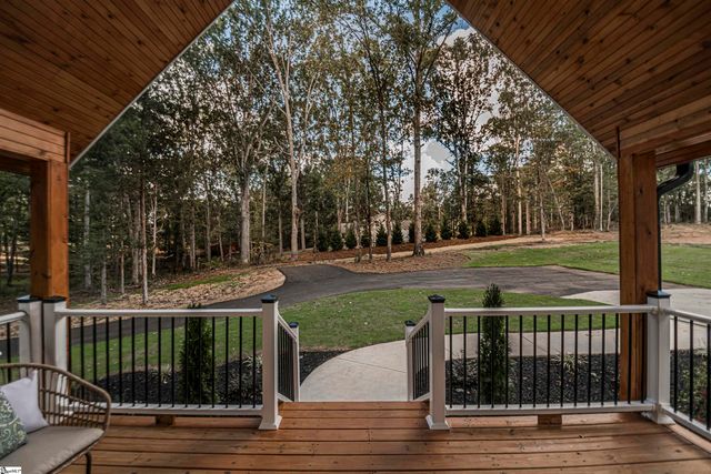 211 Gerald Drive, Simpsonville, SC 29681