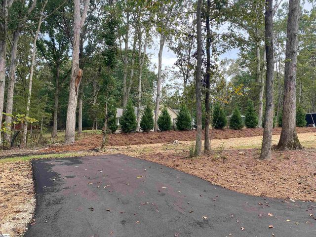 211 Gerald Drive, Simpsonville, SC 29681