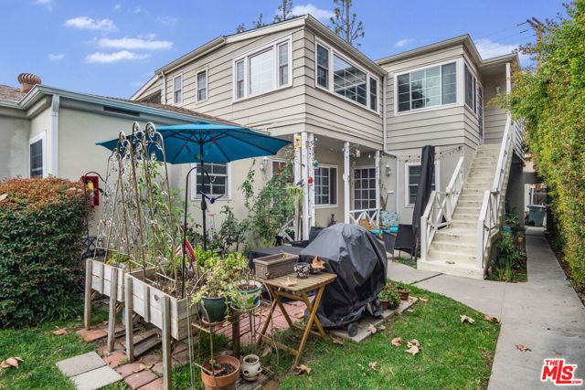 2907 W Riverside Drive, Burbank, CA 91505