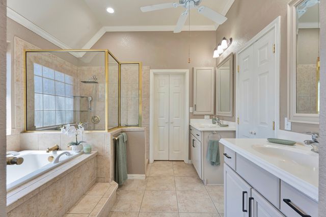 9321 S Longwood Drive, Granbury, TX 76049