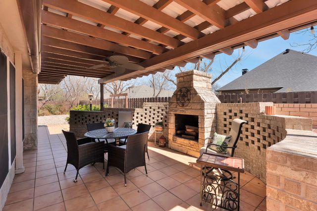 9321 S Longwood Drive, Granbury, TX 76049