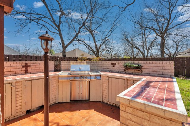 9321 S Longwood Drive, Granbury, TX 76049