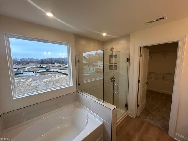 1433 Wharf Hill DR, Smithfield, VA 23430