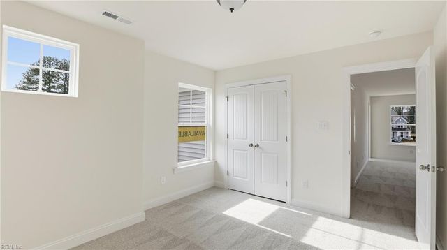 1433 Wharf Hill DR, Smithfield, VA 23430