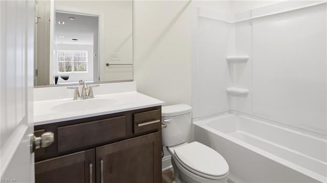 1433 Wharf Hill DR, Smithfield, VA 23430