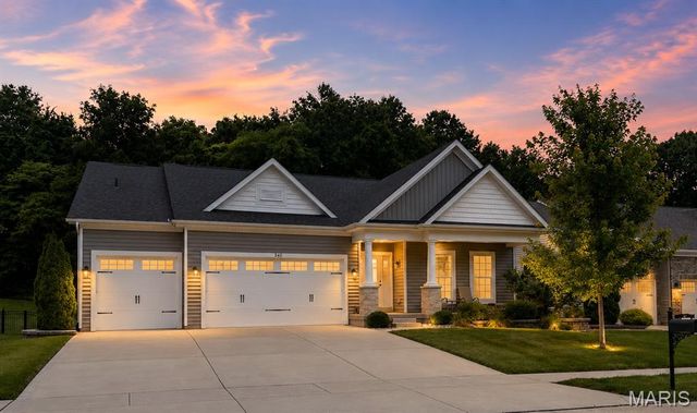 240 Carlton Point Drive, Wentzville, MO 63385