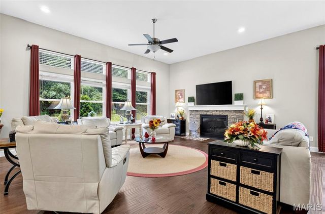 240 Carlton Point Drive, Wentzville, MO 63385