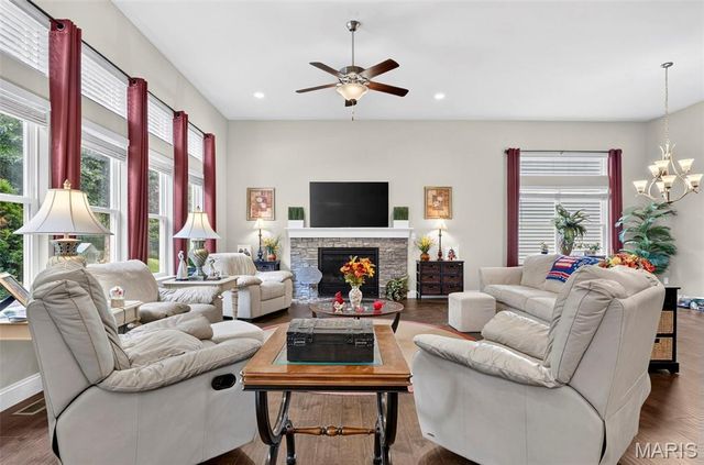 240 Carlton Point Drive, Wentzville, MO 63385