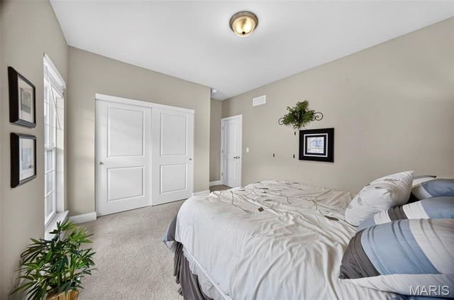 240 Carlton Point Drive, Wentzville, MO 63385