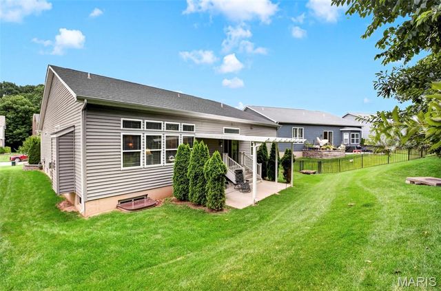 240 Carlton Point Drive, Wentzville, MO 63385