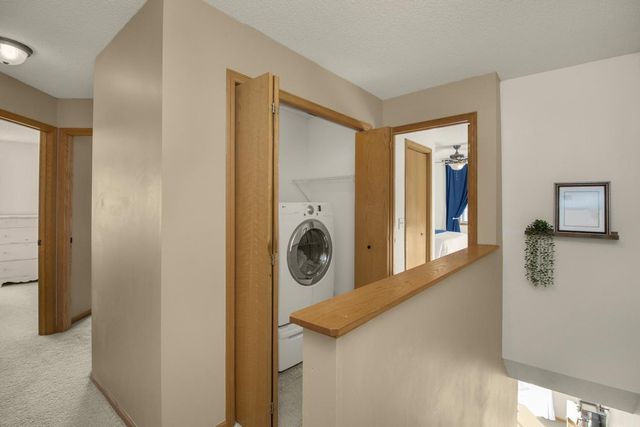 7050 49th Street N, Oakdale, MN 55128