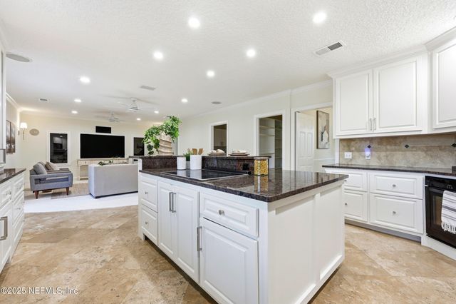 3293 OLD BARN RD Road E, Ponte Vedra Beach, FL 32082