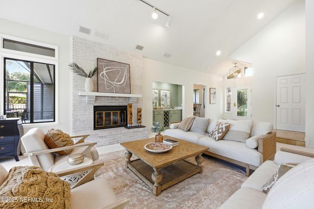 3293 OLD BARN RD Road E, Ponte Vedra Beach, FL 32082