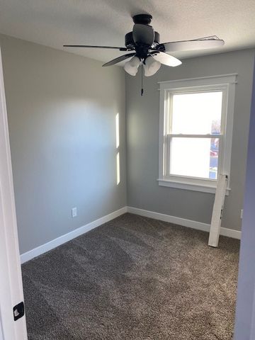 5255 Dakota Drive, West Des Moines, IA 50265