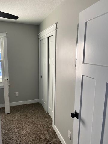 5255 Dakota Drive, West Des Moines, IA 50265