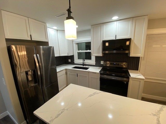 5255 Dakota Drive, West Des Moines, IA 50265