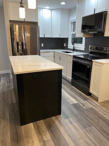 5255 Dakota Drive, West Des Moines, IA 50265
