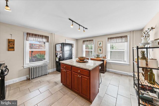 407 WALNUT ST, Parkesburg, PA 19365
