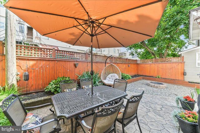 407 WALNUT ST, Parkesburg, PA 19365