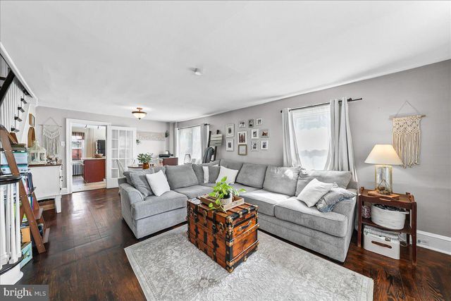 407 WALNUT ST, Parkesburg, PA 19365