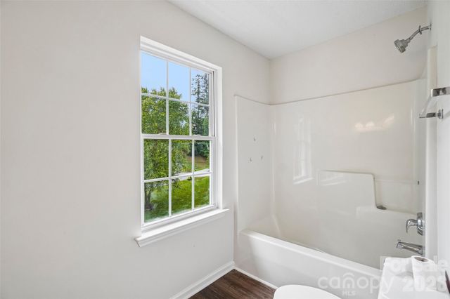 124 Karla Circle, Hendersonville, NC 28739