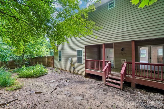124 Karla Circle, Hendersonville, NC 28739