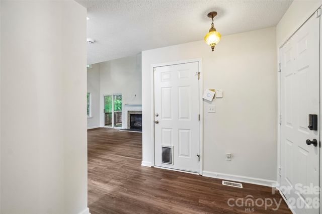124 Karla Circle, Hendersonville, NC 28739