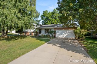 1827 Millbrook Street Se, City Of Grand Rapids, MI 49508