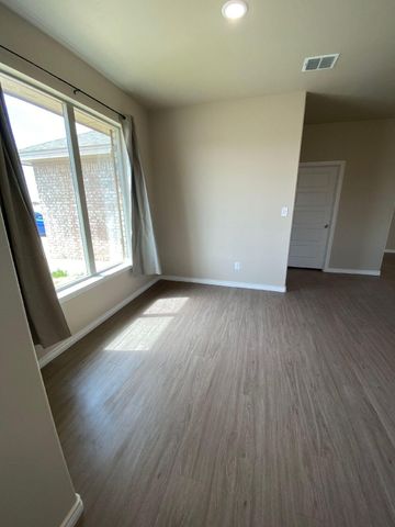 7002 12th Street, Lubbock, TX 79416