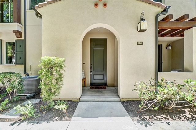 104 Borrego, Irvine, CA 92618