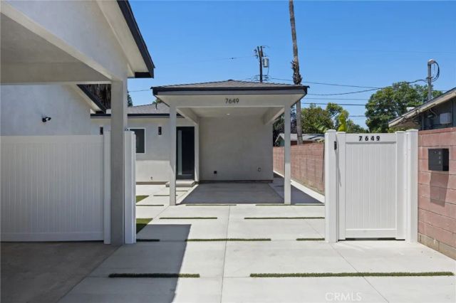 7649 Melvin Avenue, Reseda, CA 91335