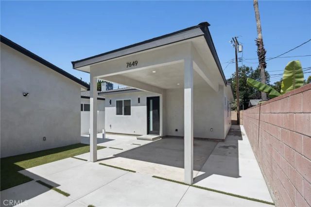 7649 Melvin Avenue, Reseda, CA 91335