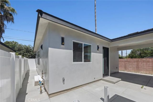 7649 Melvin Avenue, Reseda, CA 91335