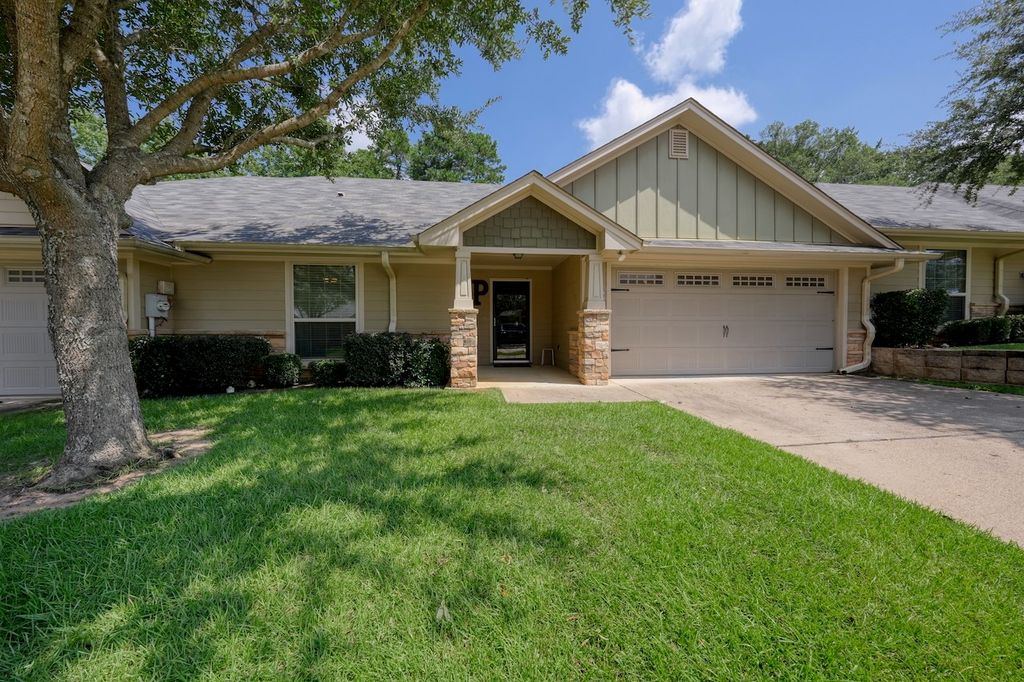 421 W Cumberland Road 1402, Tyler, TX 75703