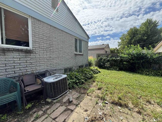 34373 Virgil Street, Harrison Twp, MI 48045