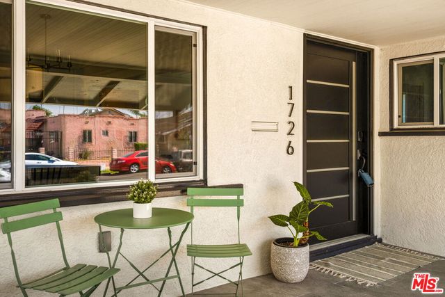 1726 W 52nd Street, Los Angeles, CA 90062