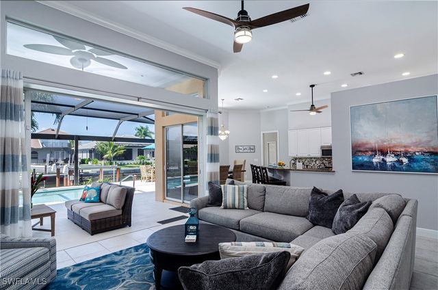 336 Waterleaf CT, Marco Island, FL 34145