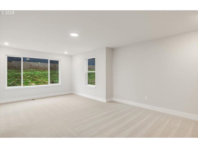 4051 W 4TH St, Washougal, WA 98671