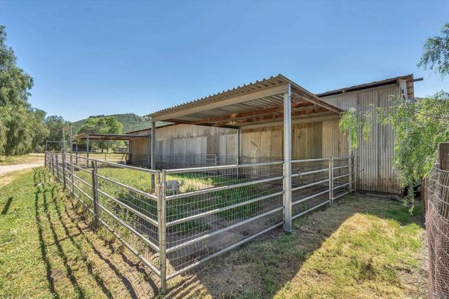 24665 E Old Julian Hwy, Ramona, CA 92065